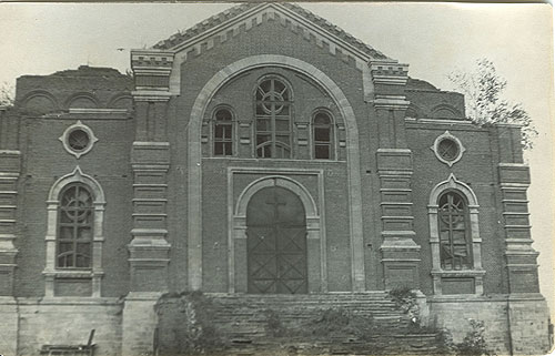 Состояние храма в Борщевом в 1975 году